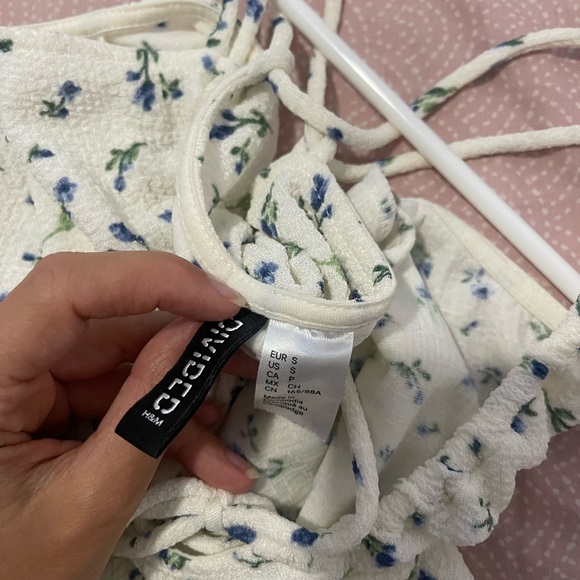 H&M dress - Picture 3 of 3